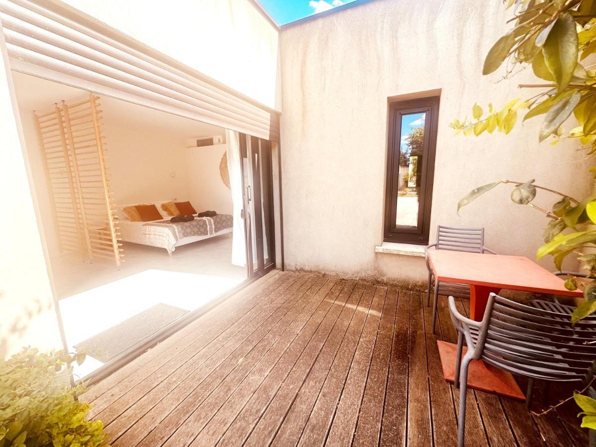 Les Madones Apartment Nimes Ngoại thất bức ảnh